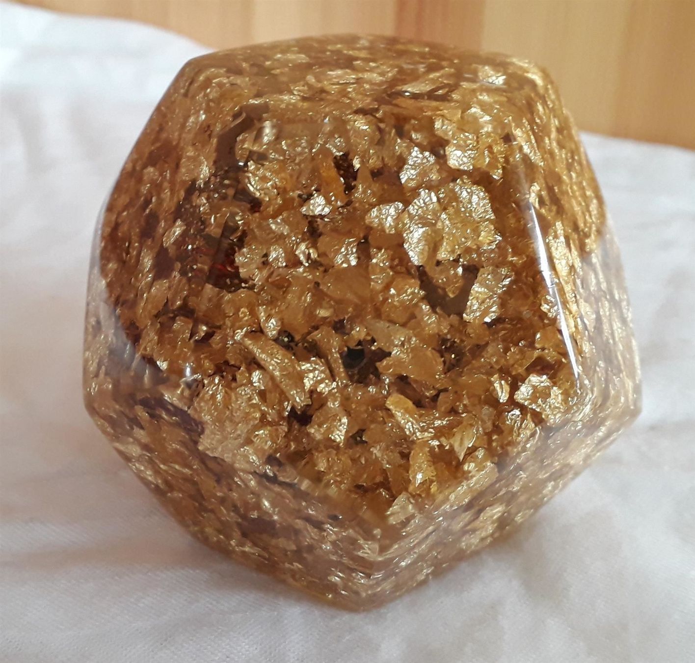 Pietre preziose: ORGONIT DODEKAEDER * Kristall  Blattgold – Nuovo e nell'imballaggio originale da Aeschi b. Spiez venduto da KRONLICHT 7