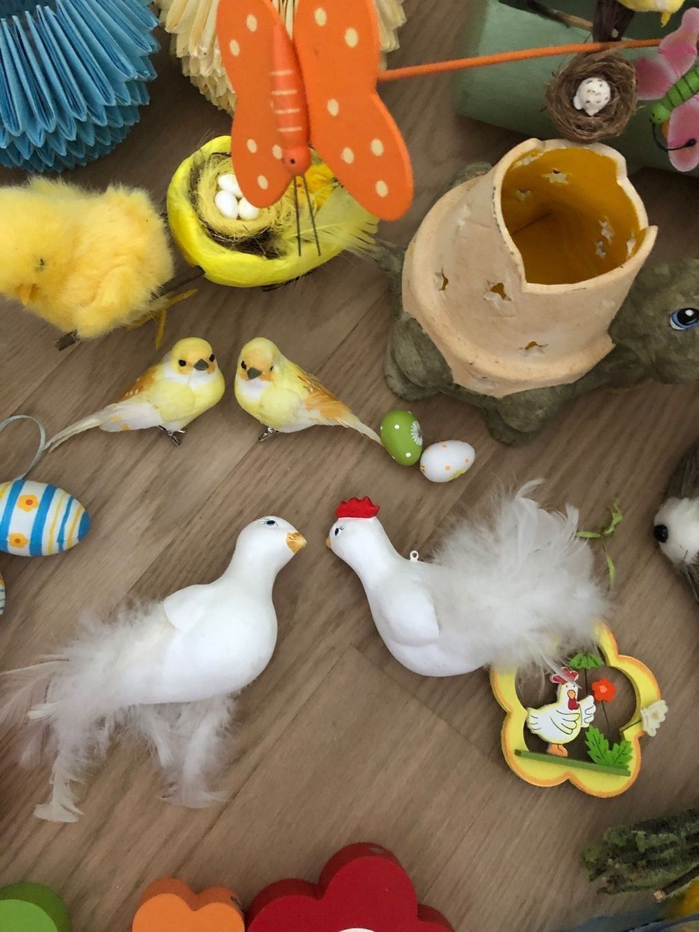 Statuette: Ostern Deko kunterbunt – Usato da Gelterkinden venduto da Familienferien 2