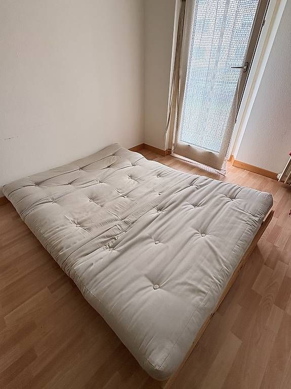 Divani: Schlafsofa mit Holzgestell  Beige – Usato da Emmen venduto da por_2x8v 2