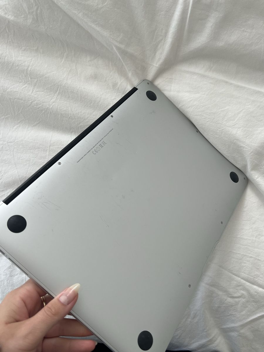 Apple Notebook: Mac Air – Usato da Zürich venduto da hannah.liaaa 4