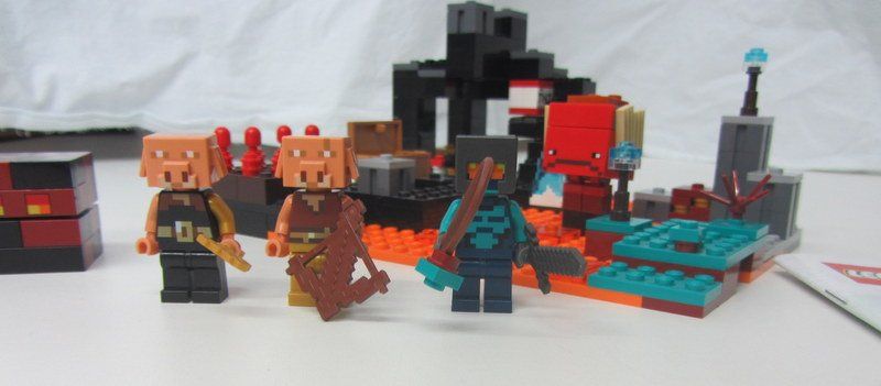 Lego Kit di costruzioni: LEGO Minecraft 21185 " The Nether Bastion " – Usato da Kreuzlingen venduto da Han-Solo-68 2
