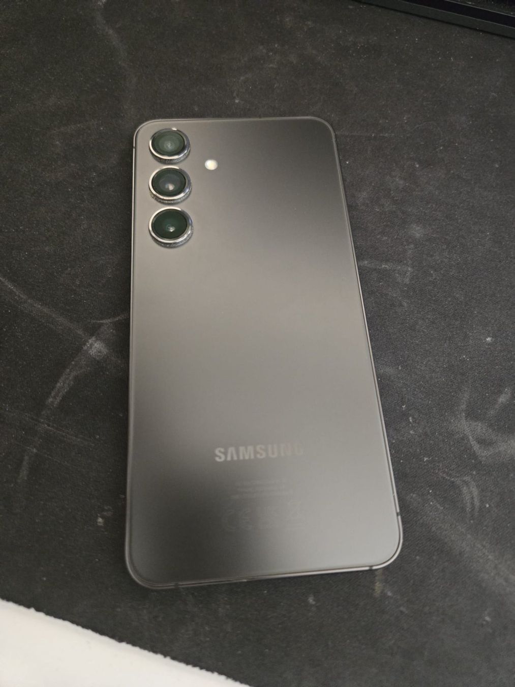 Samsung Telefoni cellulari / Smartphones: Samsung Galaxy S24 128 Go – Usato da Les avanchets venduto da sleazymack90 1
