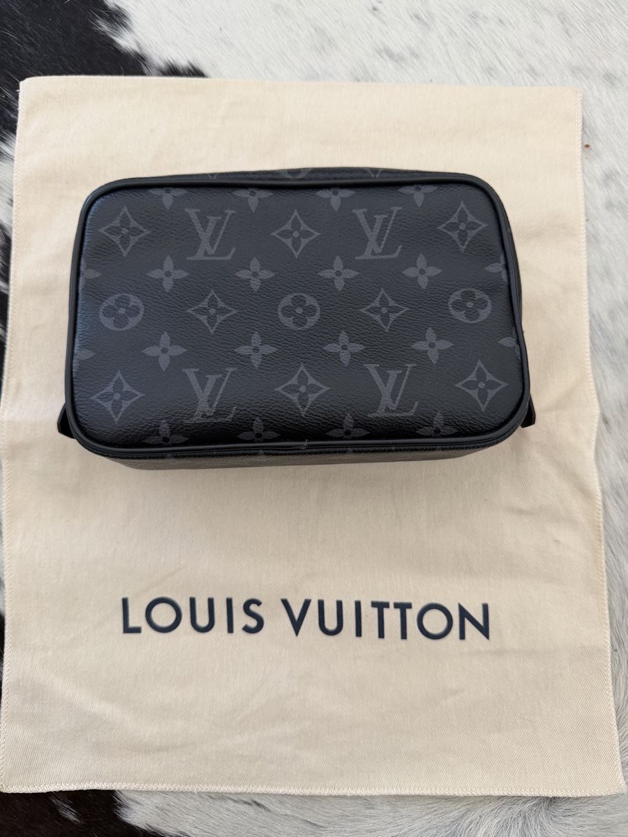 Louis Vuitton Custodie per cosmetici: Louis Vuitton Trousse Noire – Nuovo (secondo la descrizione) da Bulle venduto da Re-a-loved