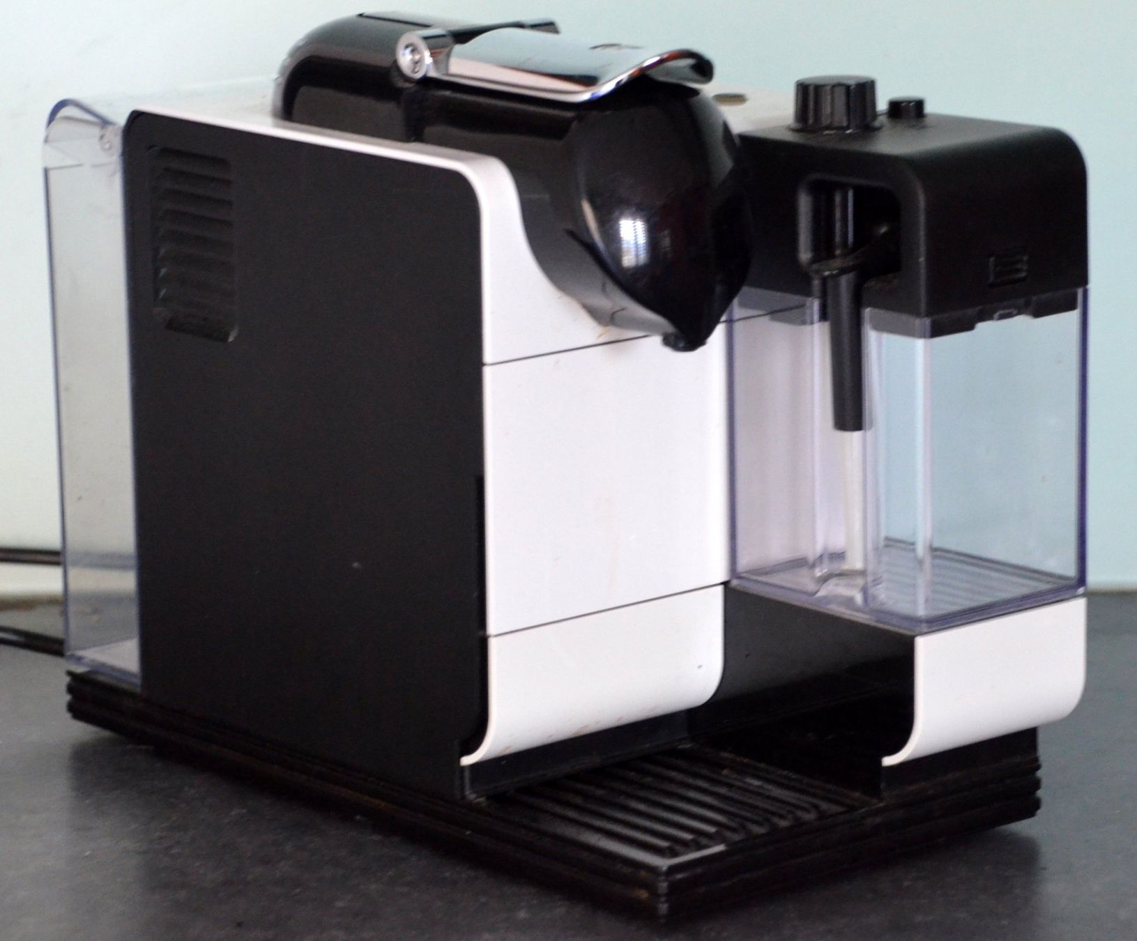 De'Longhi Macchine per caffè & Macchine per espresso: DeLonghi EN 520.W  Kaffeemaschine / machine à café – Usato da Collonges venduto da arashee 1