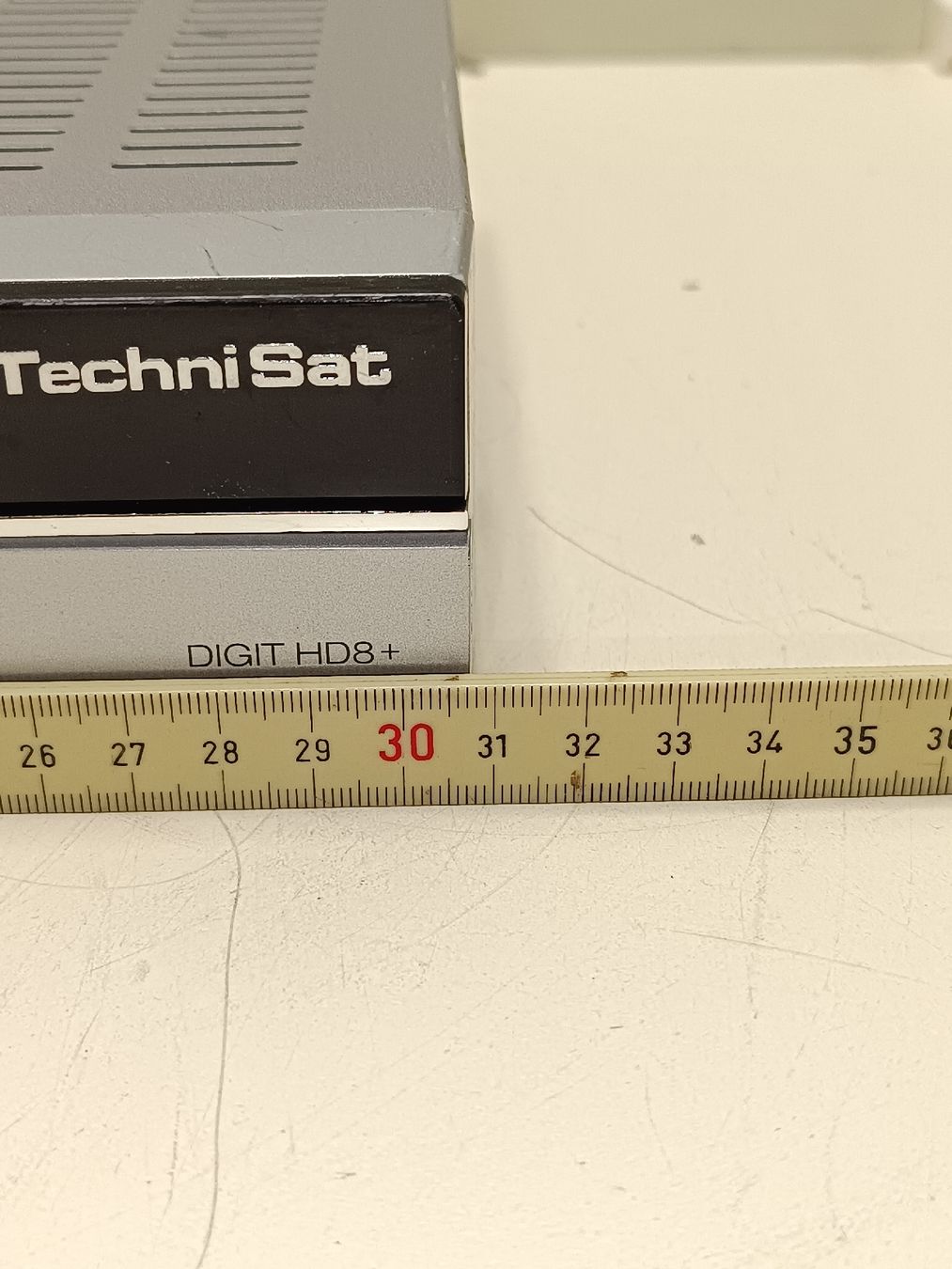 Technisat Ricevitori: TechniSat DIGIT HD8+ Receiver-Sofortnutzung(em39) – Usato da Künten venduto da Schnaepplihuus 5