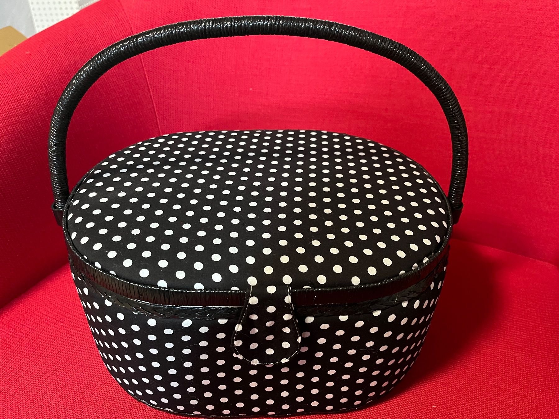 Altro per la casa: Nähkorb Vintage Polka Dots Retro – Nuovo e nell'imballaggio originale da Oeschseite venduto da matina5