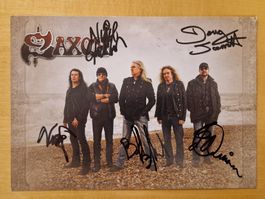 Saxon, Original Autogramme auf Karte in Farbe