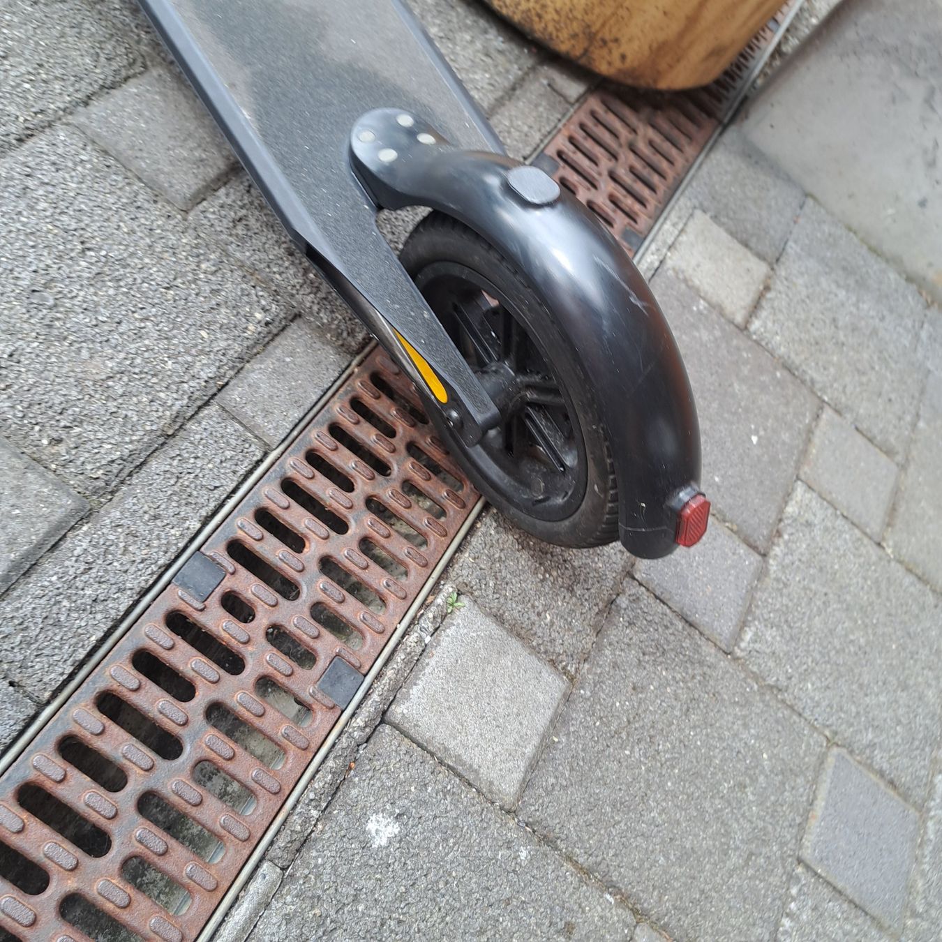 Kickboard: e-trotti – Difettoso da Benzenschwil venduto da 007tinu 1