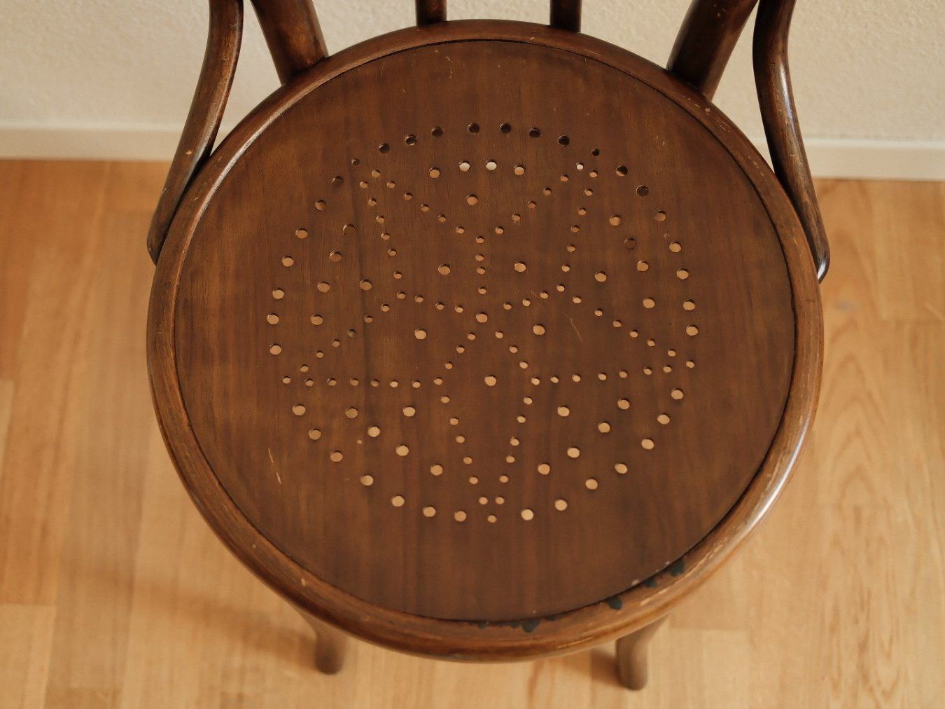 Chaises: Antiker Holzstuhl – D'occasion à Thun par angerber 1