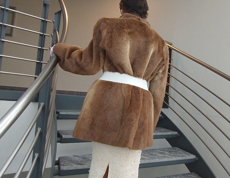 Giacche: wunderschöne hochwertige Pelzjacke – Usato da Zuzwil SG venduto da BeyondBelief_ 3