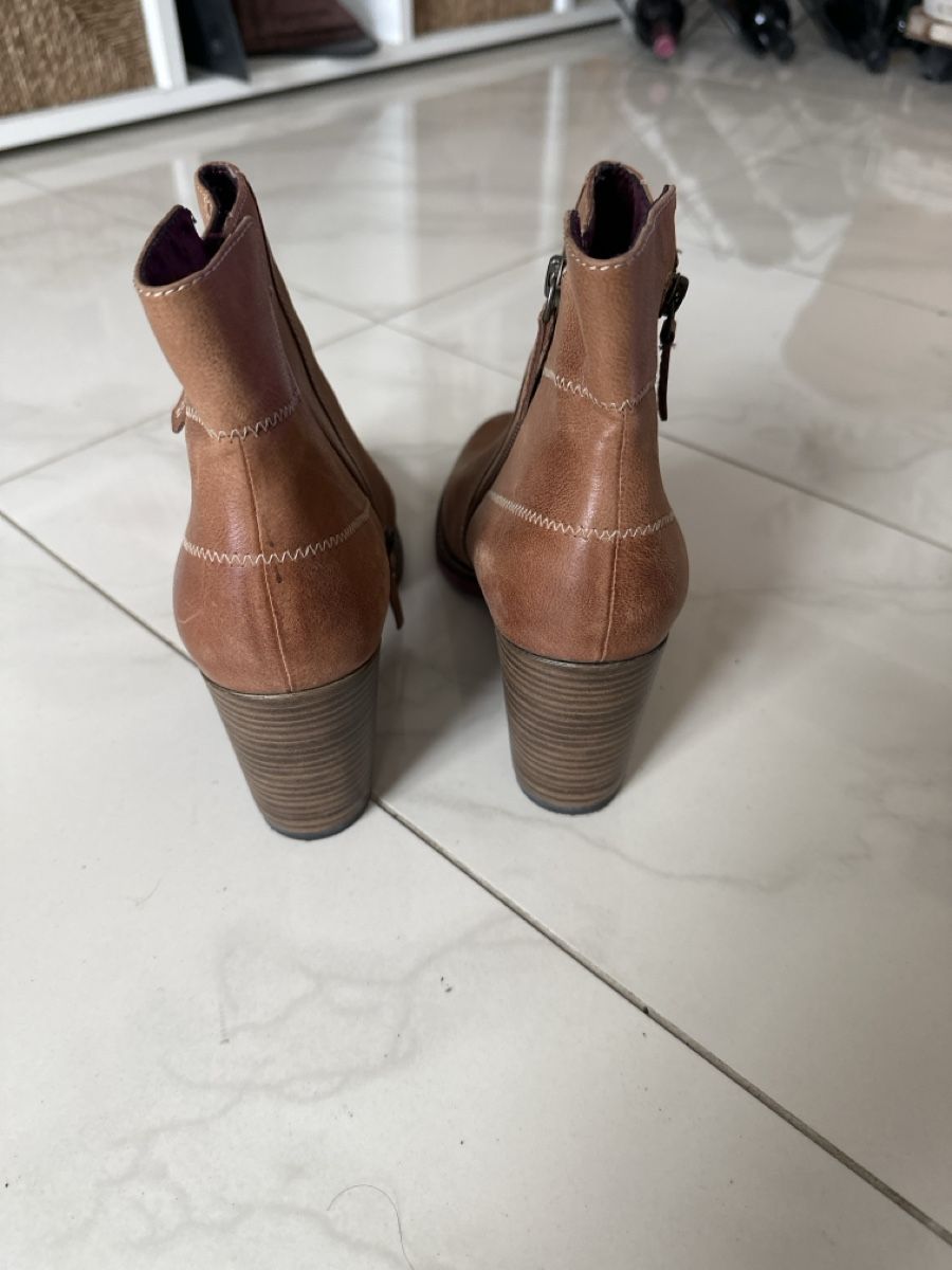 Tamaris Scarpe da donna: Damen Stiefeletten braun  – Usato da Zollikofen venduto da tan_rv88 2