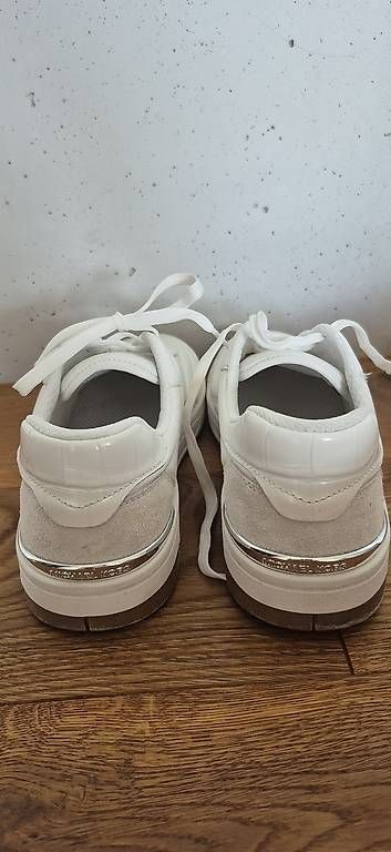 Michael Kors Scarpe da donna: Sneaker Michael Kors Damen Grösse 40 – Usato da Ennetbaden venduto da dom_5nlb 1