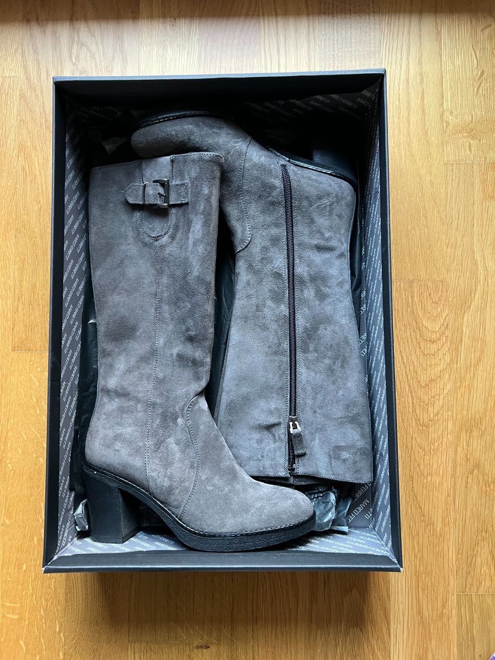 Scarpe da donna: Stivali – Nuovo (secondo la descrizione) da Bôle venduto da dany2021