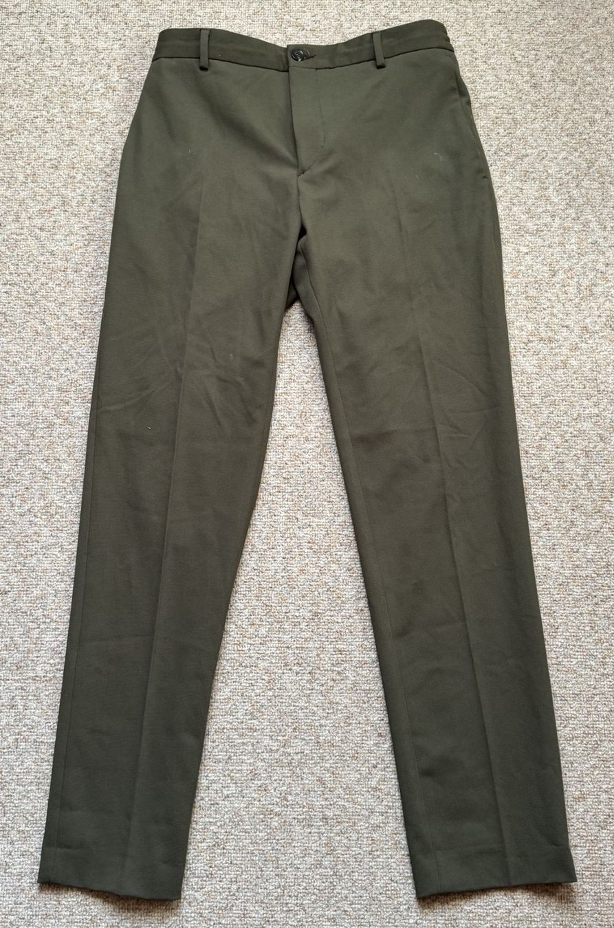 Calvin Klein Pantaloni: Calvin Klein Damenhose Stretch Regular Fit – Usato da Unterseen venduto da Naga99