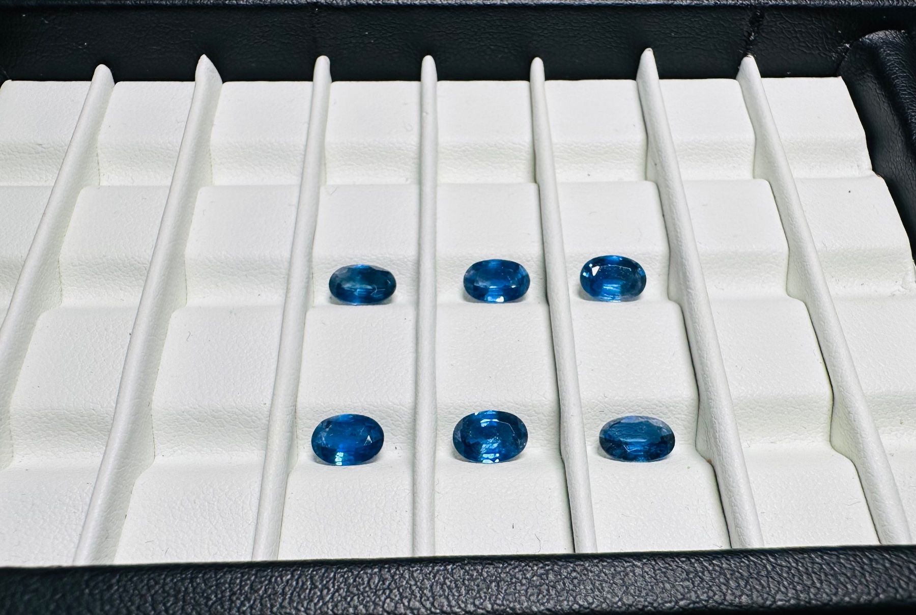 Edelsteine: Sapphire bleu 7x5 – Neu und originalverpackt aus Territet von Gem-collector 1