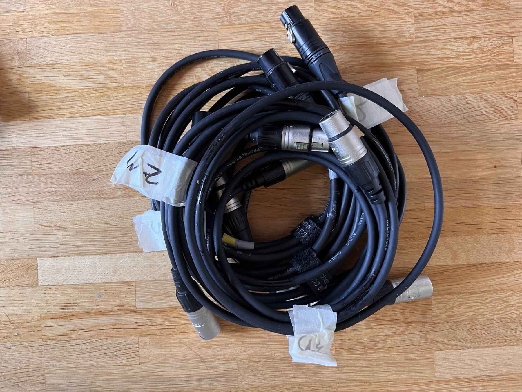 Câbles: XLR-Kabel 2 Meter – D'occasion à Bern par PJB