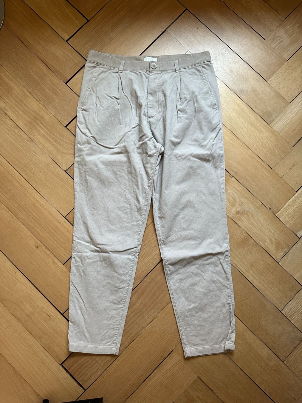 Cos Hosen: COS - Cordhose beige 50 – Gebraucht aus Zürich von Diazaio