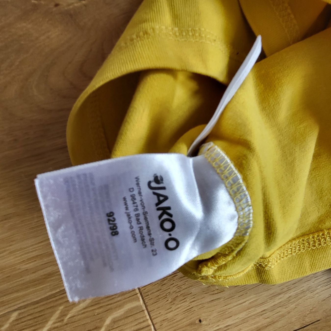 Jako-O T-shirt: Jako- Römer Shirt – Usato da huttwil venduto da Fasnacht5 3
