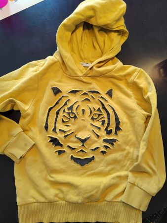 H&M Hoodie mit Tiger-Motiv, Grösse 110/116, Top Zustand