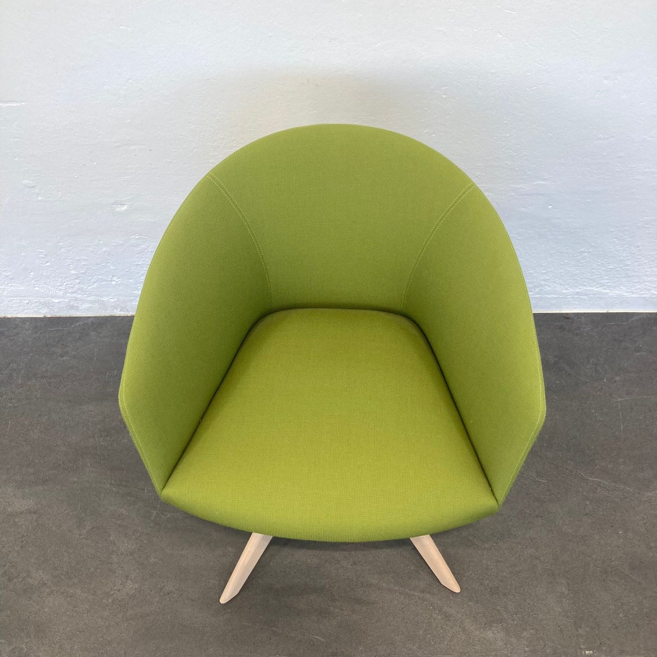 Sessel: Andreu World Brandy SO2997 Armchair – Gebraucht aus Schönenwerd von mcofficeshop 7