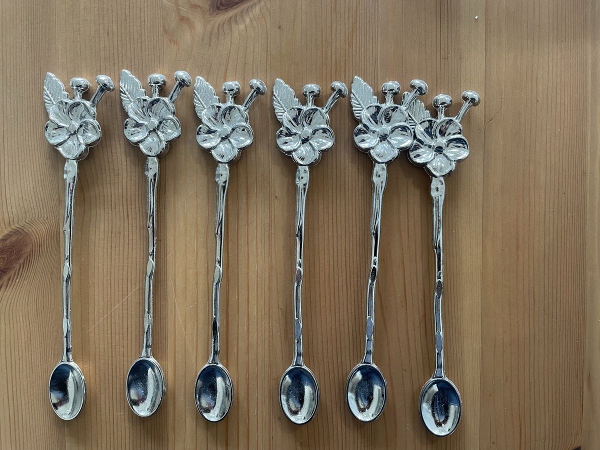 Cucchiai: Teelöffel mit blume – Usato da Dübendorf venduto da rocki07