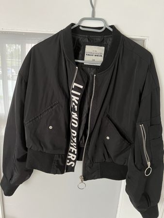 Tally Weijl Bomberjacke Gr. 38 Übergangsjacke schwarz