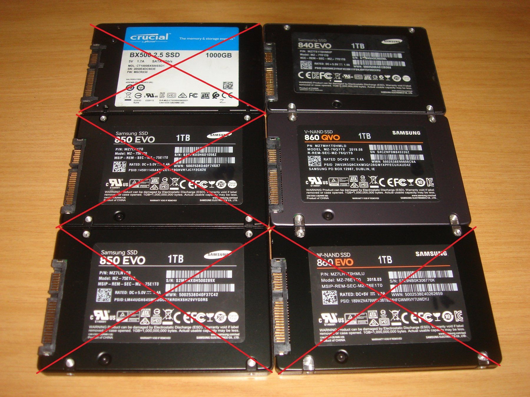 Samsung Dischi rigidi: 1TB ssd. Samsung. Details siehe Bildern. – Usato da St. Gallen venduto da pc-sg 2