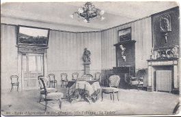 GRANGENEUVE, le parloir de l'école
