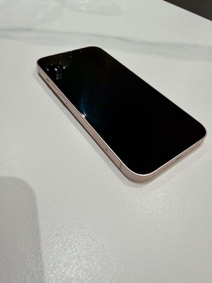 Apple Handys / Smartphones: Apple iPhone 13 128gb rosa – Gebraucht aus Cadempino von ste_g5q9 1