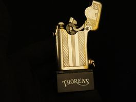 Begehrtes THORENS Feuerzeug Swiss AUTOMATIC Benzinfeuerzeug.