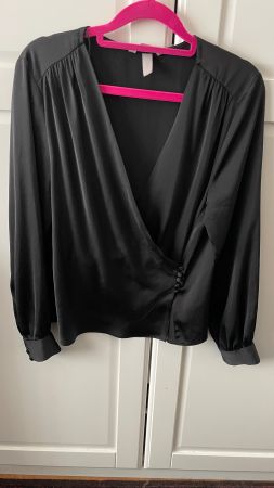 Schwarze H&M Bluse in Wickeloptik, Gr.38