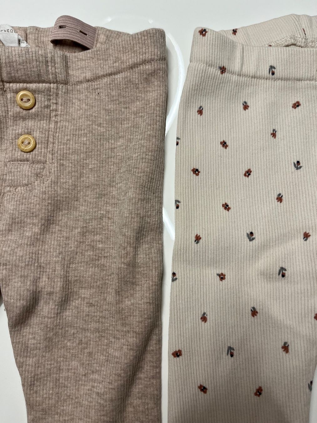 H&M Pantaloni: 2er Set H&M Leggings Gr. 62 – Usato da Oberwil BL venduto da FinjaBijou 1