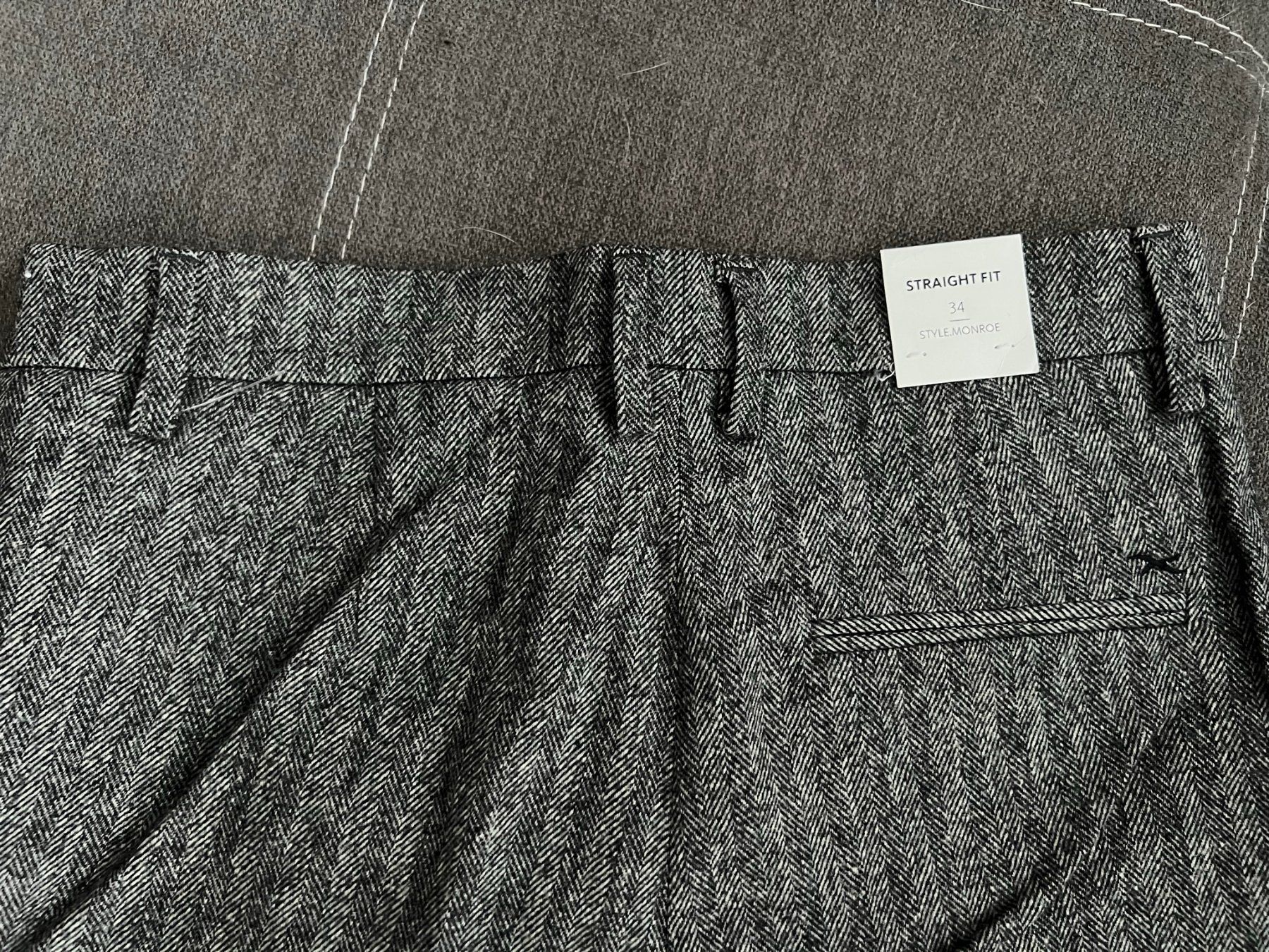 Brax Hosen: Brax Hose Klassik Gr.34 – Neu und originalverpackt aus Reinach AG von innamac 1
