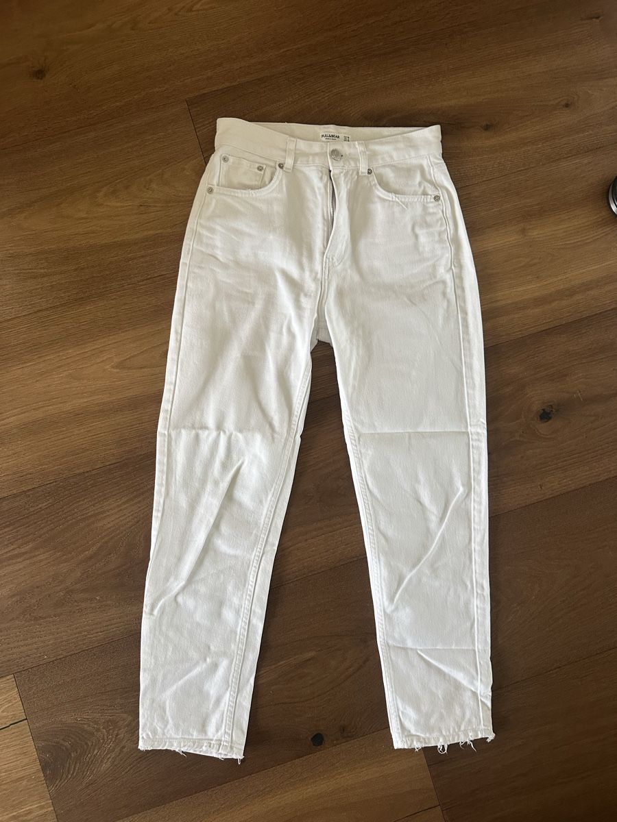 Pull&Bear Jeans: PULL&BEAR Mom Jeans white – Usato da Münchwilen AG venduto da car_gv2z
