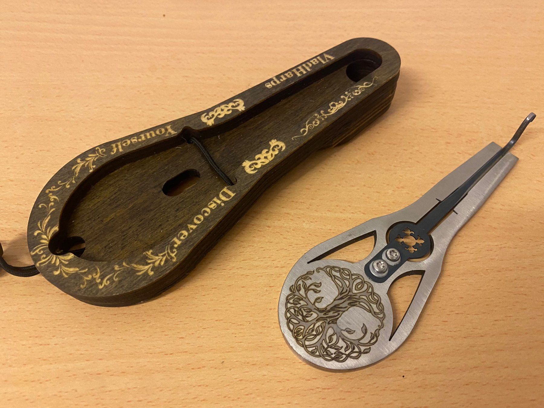 Strumenti musicali: Guimbarde arbre de vie / Baum des Lebens Maultrommel – Nuovo e nell'imballaggio originale da Blonay venduto da scalpa29