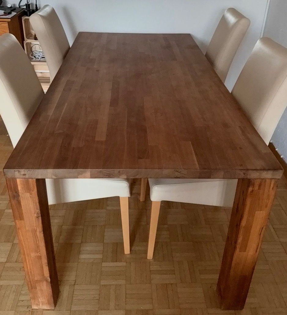 Set di tavolo e panche: Nussbaumtisch und 6 Stühle – Usato da Bern venduto da Sheila1976