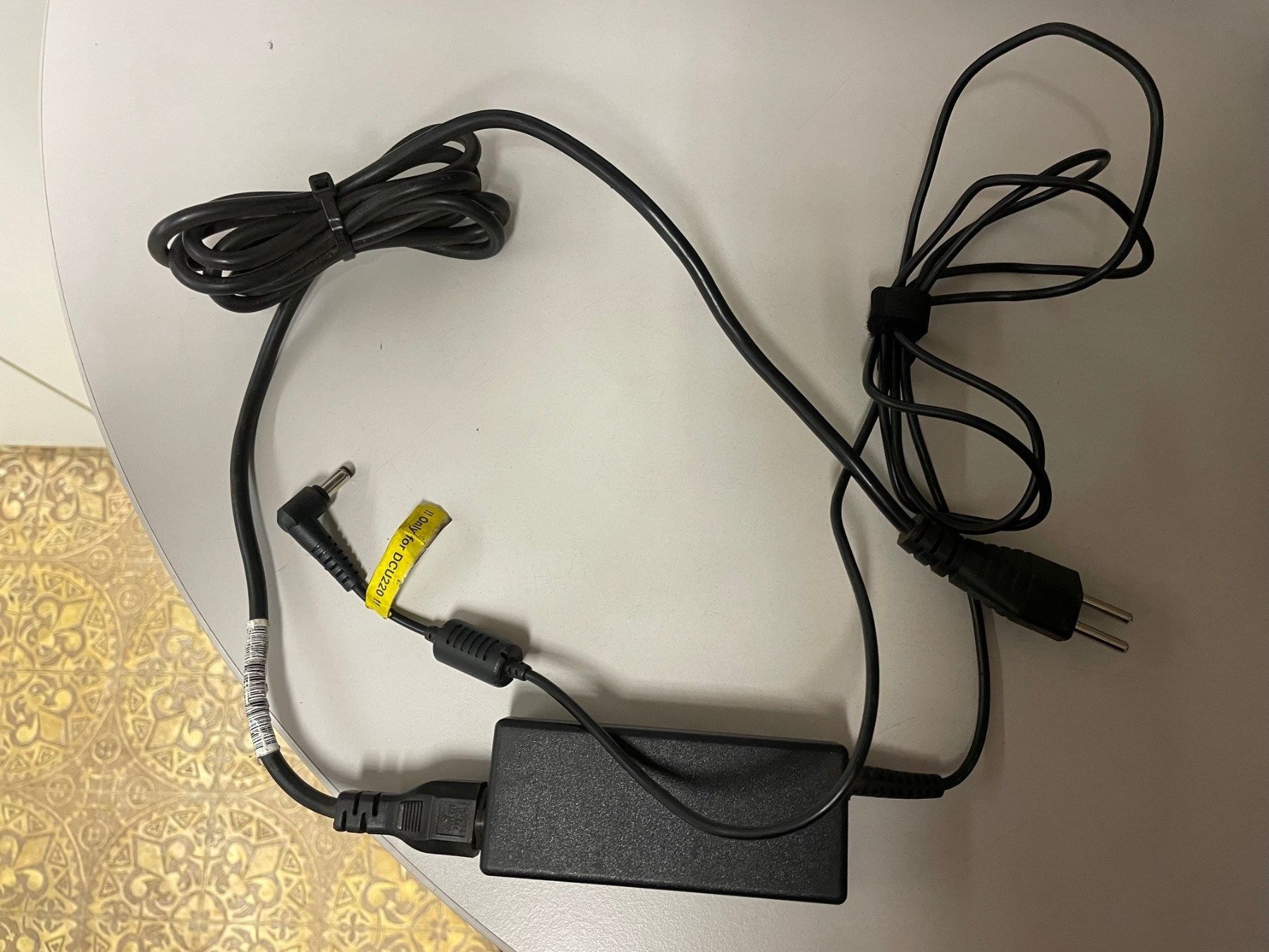 Notebook: Bosch DCU 220 / 0 684 400 232 V110 Getac – Difettoso da Horw venduto da Mogi6048 7