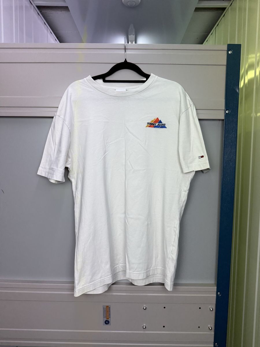 Tommy Hilfiger T-shirt: Tommy Hilfiger jeans tee – Usato da Lausanne venduto da Unehistoiredesapes