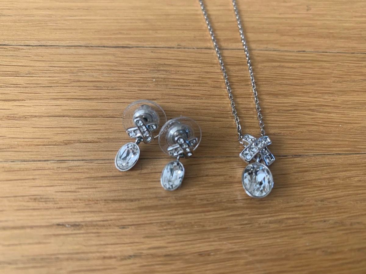 Swarovski Catenine: Swarovski-Set: Halskette und Ohrstecker – Usato da Zürich venduto da Nora321 3