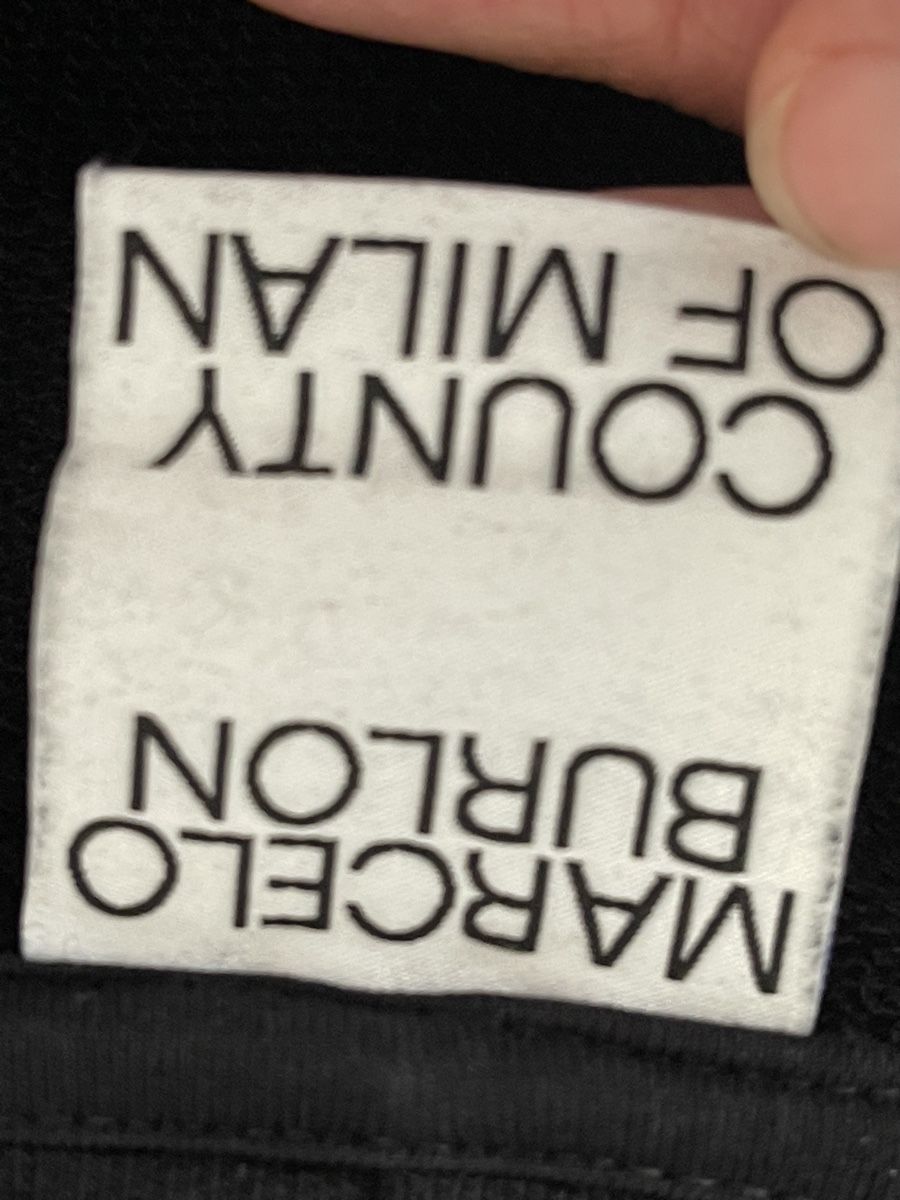 Marcelo burlon Maglioni & Felpe: Pull Sweat capuche Marcelo Burlon M homme noir comme neuf  – Nuovo (secondo la descrizione) da Kloten venduto da Vermicelles 6