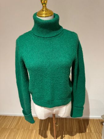 Sweater size S
