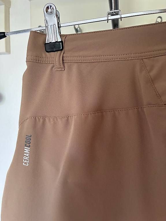 Pantalons: Odlo Wanderhose 3/4  – Neuf avec emballage d'origine à Zürich par Veronika01 1
