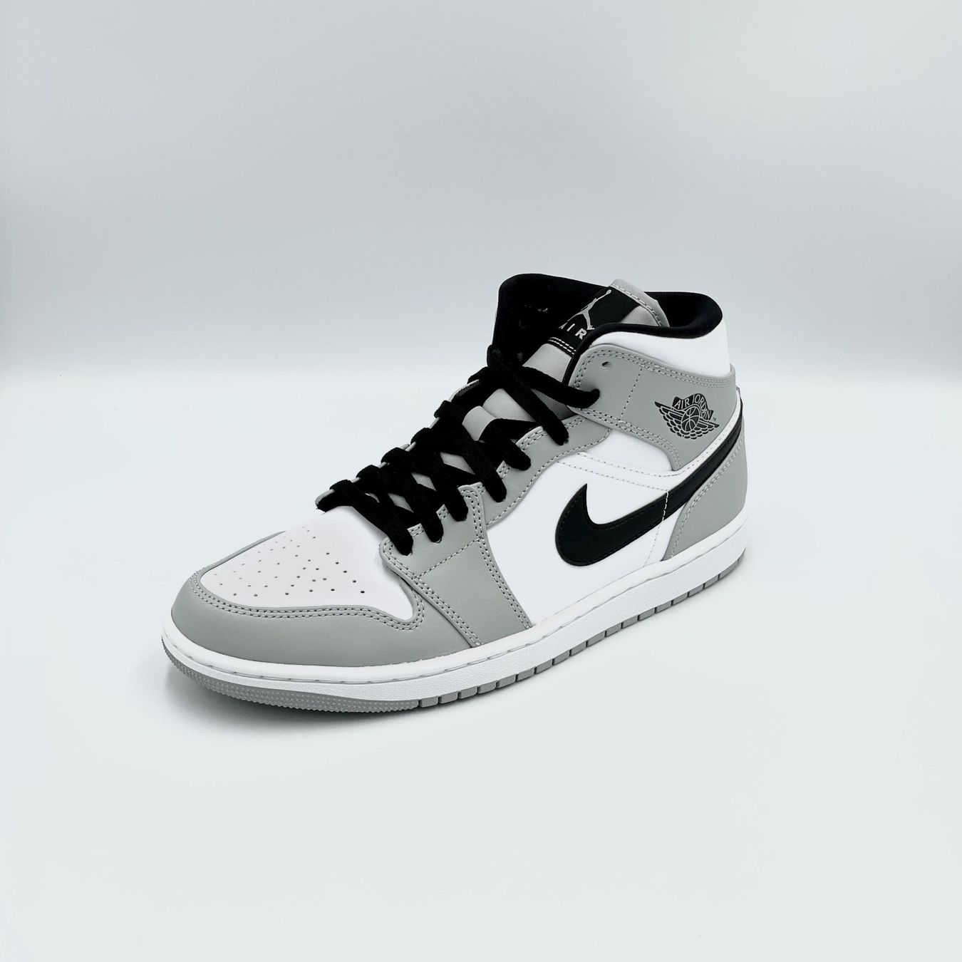 Jordan Scarpe da uomo: Jordan 1 Mid Light Smoke Grey EU 42.5 – Nuovo e nell'imballaggio originale da Erlinsbach venduto da sasneakers 3