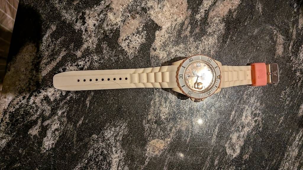 Ice watch Uhren: ICE Watch Uhr – Gebraucht aus Wattenwil von karinschaw 3