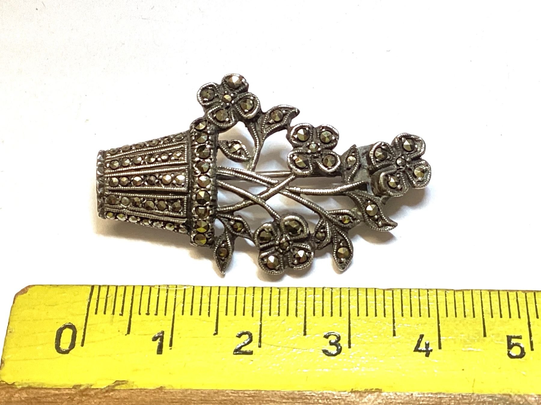 Spille & Fermagli: Art-Deco Blumenkorb Brosche, 920 Silber mit Markasiten – Usato da Eglisau venduto da mar_5rn2 2