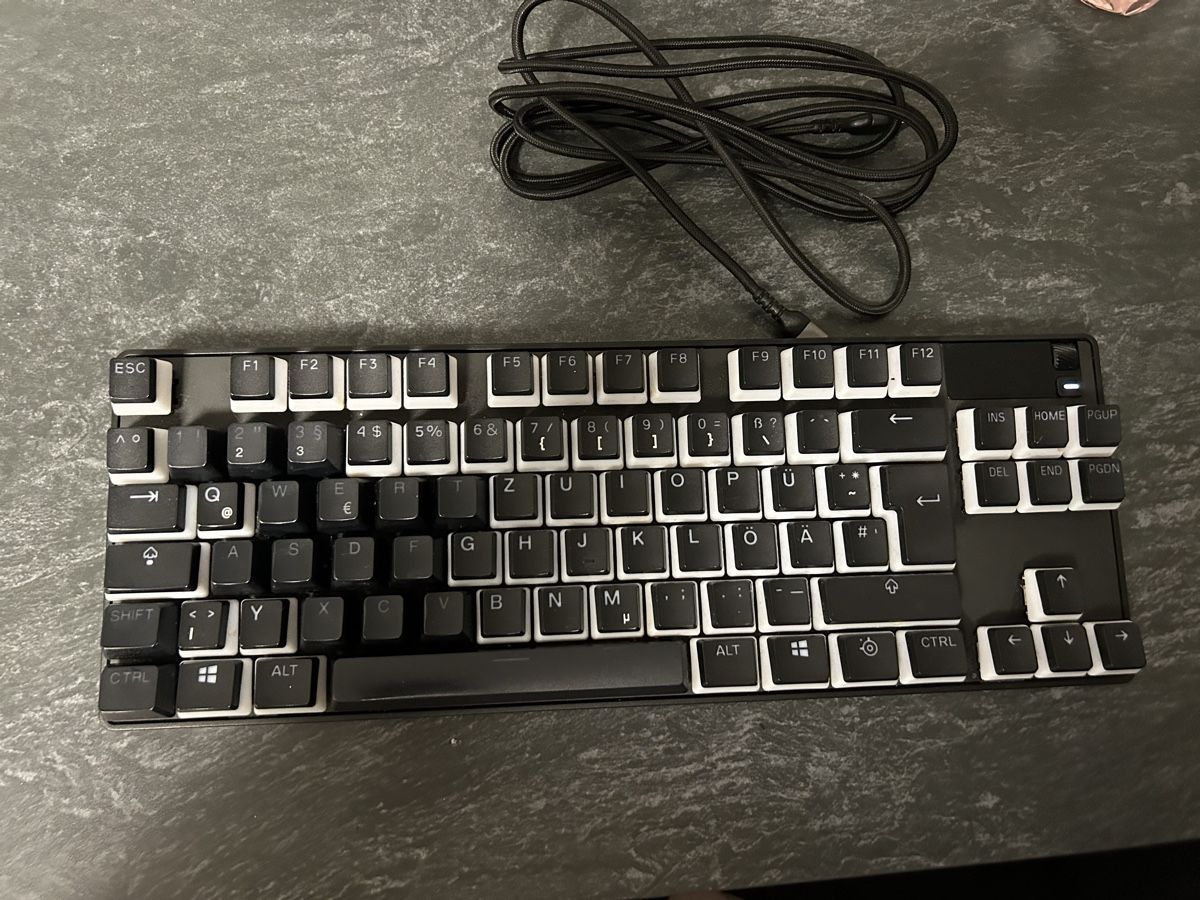 Steelseries Claviers: Steelseries Apex Pro TKL Wireless 2023 – D'occasion à Moosseedorf par Slowwdown 1
