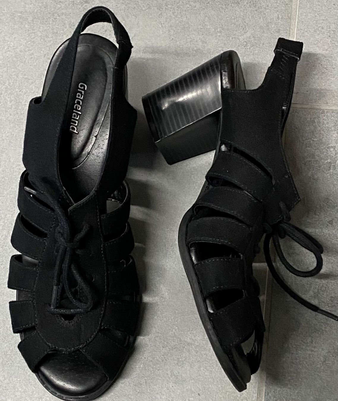 Scarpe da donna: Sandalette, Gr. 38, schwarz mit Absatz, neu – Nuovo (secondo la descrizione) da Bözberg venduto da RosmarieOb 1