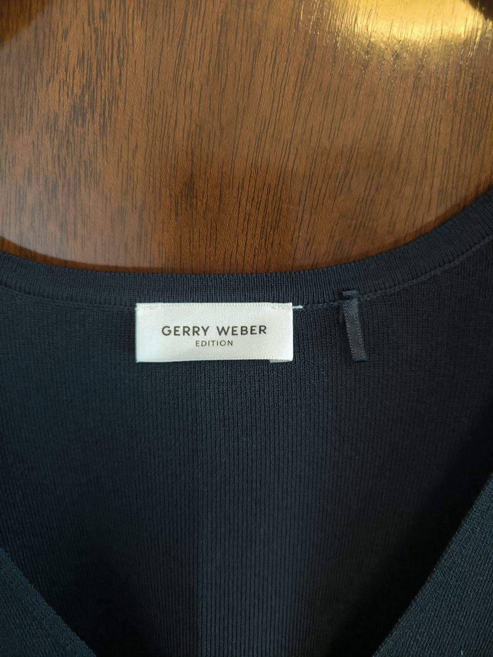 Gerry Weber Maglioni & Felpe: Gerry Weber Pullunder Viskose, dunkelblau  – Usato da Kloten venduto da Olivenbaum2017 2