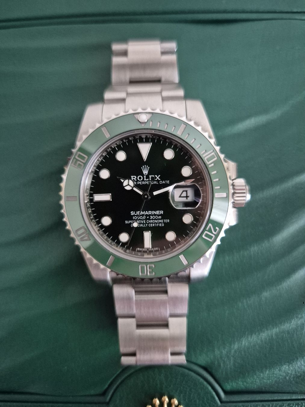 Rolex Uhren: Rolex Submariner Date 11610LV Hulk – Gebraucht aus Zürich von Dalema13 4