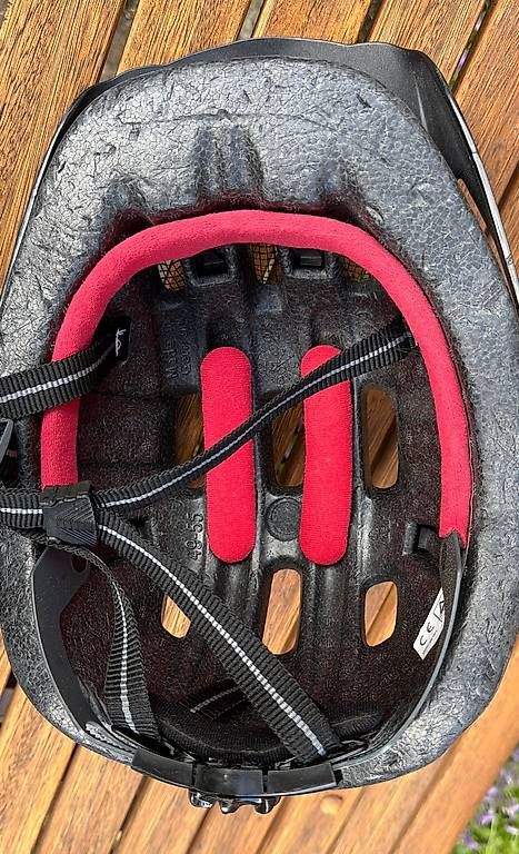 Caschi: Uvex Kinder Velohelm 49-55 – Usato da Aarau venduto da Maeschi4 1